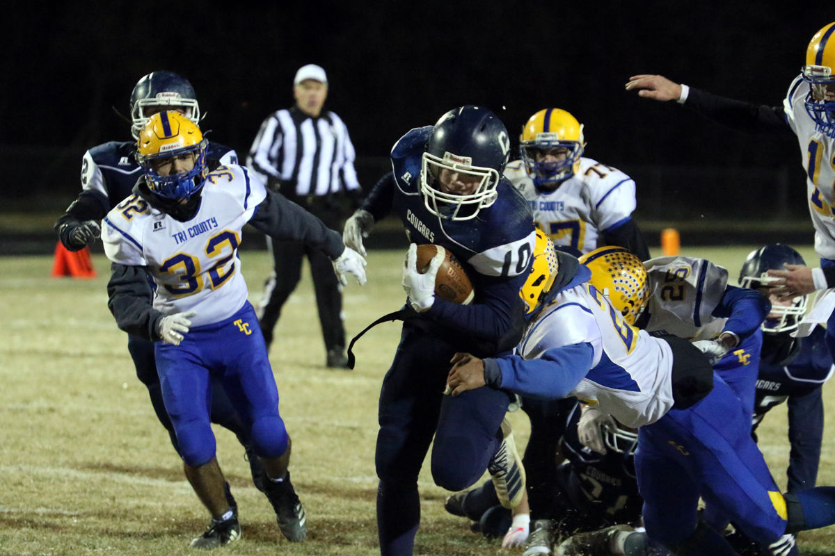 Cross County FB vs Tri County (9).JPG